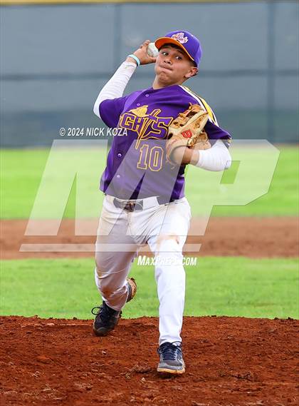Thumbnail 3 in Firebaugh vs. Lynwood photogallery.