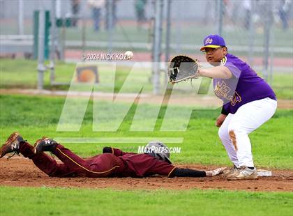 Thumbnail 2 in Firebaugh vs. Lynwood photogallery.