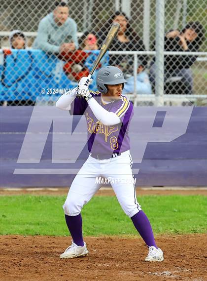 Thumbnail 3 in Firebaugh vs. Lynwood photogallery.