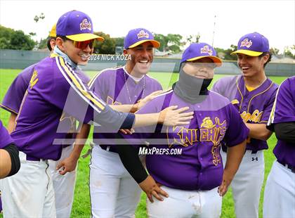 Thumbnail 2 in Firebaugh vs. Lynwood photogallery.