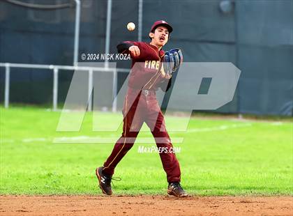 Thumbnail 3 in Firebaugh vs. Lynwood photogallery.