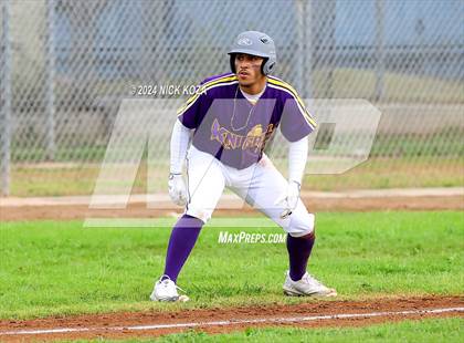 Thumbnail 2 in Firebaugh vs. Lynwood photogallery.