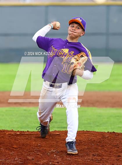 Thumbnail 3 in Firebaugh vs. Lynwood photogallery.