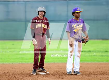 Thumbnail 3 in Firebaugh vs. Lynwood photogallery.