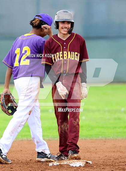 Thumbnail 3 in Firebaugh vs. Lynwood photogallery.