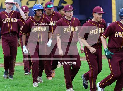 Thumbnail 1 in Firebaugh vs. Lynwood photogallery.