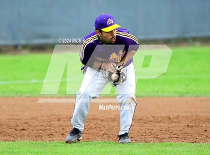 Thumbnail 2 in Firebaugh vs. Lynwood photogallery.