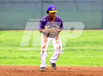 Thumbnail 3 in Firebaugh vs. Lynwood photogallery.
