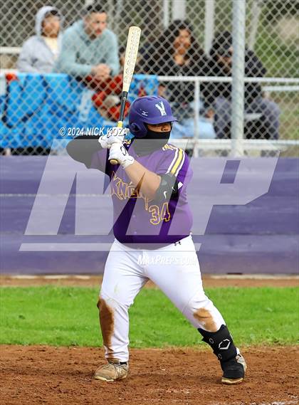 Thumbnail 1 in Firebaugh vs. Lynwood photogallery.