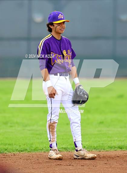 Thumbnail 2 in Firebaugh vs. Lynwood photogallery.