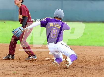 Thumbnail 2 in Firebaugh vs. Lynwood photogallery.