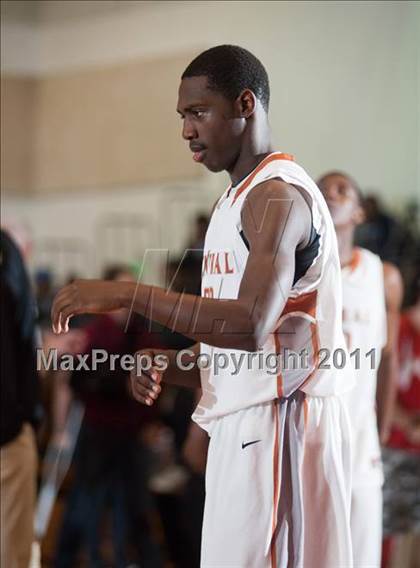 Thumbnail 3 in Central vs Granada Hills  photogallery.