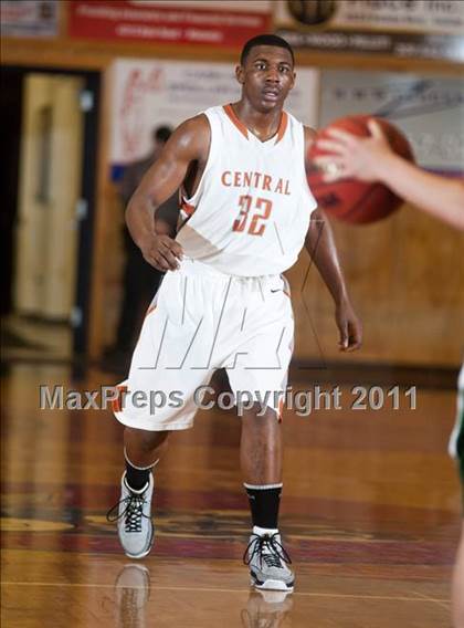 Thumbnail 3 in Central vs Granada Hills  photogallery.