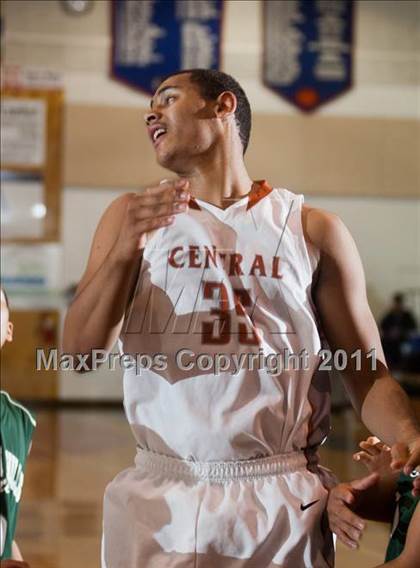 Thumbnail 1 in Central vs Granada Hills  photogallery.