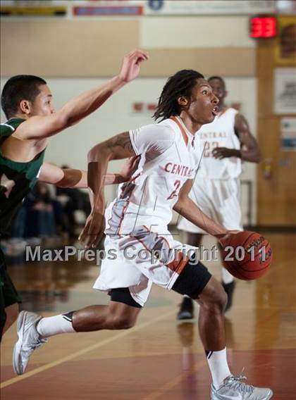 Thumbnail 1 in Central vs Granada Hills  photogallery.