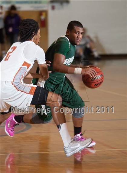 Thumbnail 2 in Central vs Granada Hills  photogallery.