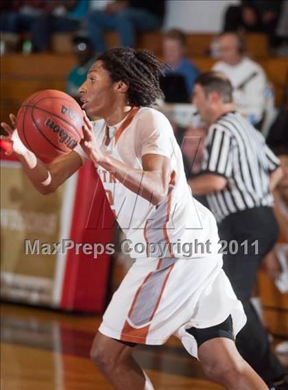 Thumbnail 2 in Central vs Granada Hills  photogallery.