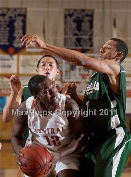 Thumbnail 1 in Central vs Granada Hills  photogallery.