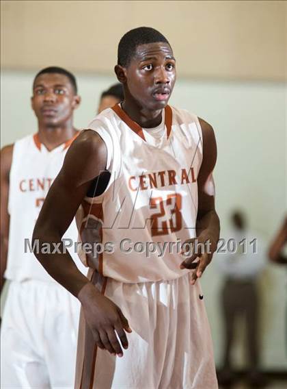Thumbnail 1 in Central vs Granada Hills  photogallery.