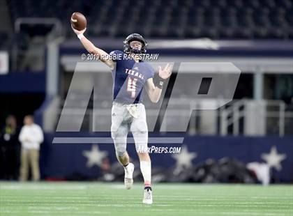 Thumbnail 1 in Pleasant Grove vs. Wimberley (UIL 4A Final) photogallery.