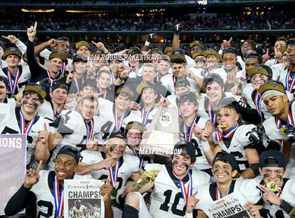 Thumbnail 3 in Pleasant Grove vs. Wimberley (UIL 4A Final) photogallery.