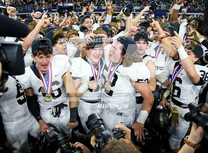 Thumbnail 1 in Pleasant Grove vs. Wimberley (UIL 4A Final) photogallery.