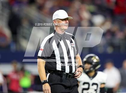 Thumbnail 3 in Pleasant Grove vs. Wimberley (UIL 4A Final) photogallery.