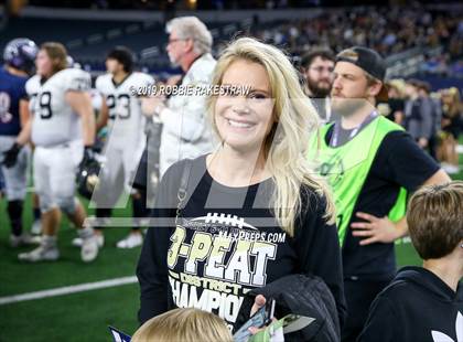 Thumbnail 1 in Pleasant Grove vs. Wimberley (UIL 4A Final) photogallery.