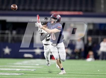 Thumbnail 3 in Pleasant Grove vs. Wimberley (UIL 4A Final) photogallery.