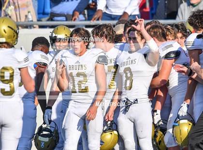 Thumbnail 2 in Pulaski Academy vs. Little Rock Christian Academy (AAA 5A State Final) photogallery.
