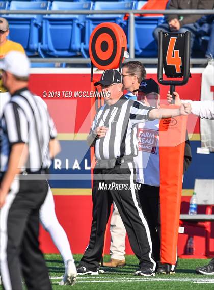 Thumbnail 1 in Pulaski Academy vs. Little Rock Christian Academy (AAA 5A State Final) photogallery.