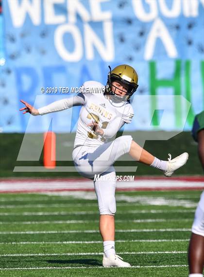 Thumbnail 1 in Pulaski Academy vs. Little Rock Christian Academy (AAA 5A State Final) photogallery.