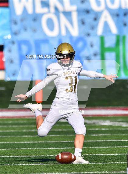 Thumbnail 3 in Pulaski Academy vs. Little Rock Christian Academy (AAA 5A State Final) photogallery.