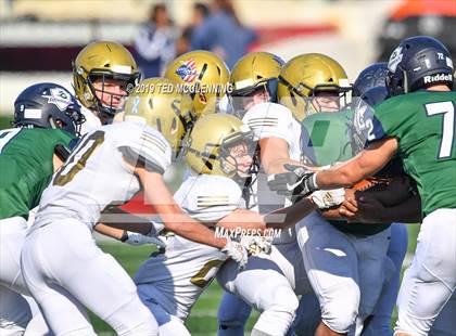 Thumbnail 2 in Pulaski Academy vs. Little Rock Christian Academy (AAA 5A State Final) photogallery.