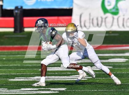 Thumbnail 3 in Pulaski Academy vs. Little Rock Christian Academy (AAA 5A State Final) photogallery.