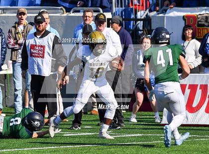 Thumbnail 2 in Pulaski Academy vs. Little Rock Christian Academy (AAA 5A State Final) photogallery.
