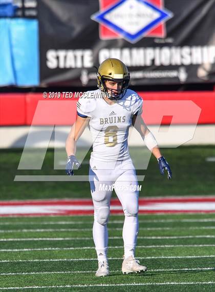 Thumbnail 2 in Pulaski Academy vs. Little Rock Christian Academy (AAA 5A State Final) photogallery.