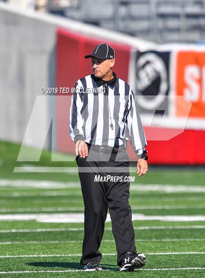 Thumbnail 2 in Pulaski Academy vs. Little Rock Christian Academy (AAA 5A State Final) photogallery.