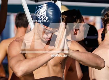 Thumbnail 2 in Husky Invitational photogallery.