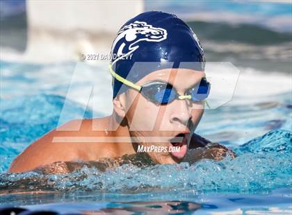 Thumbnail 2 in Husky Invitational photogallery.