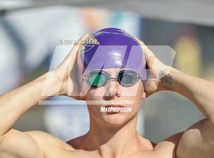 Thumbnail 3 in Husky Invitational photogallery.