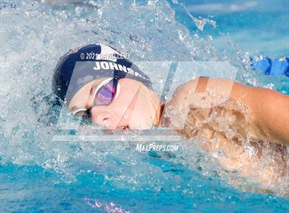 Thumbnail 2 in Husky Invitational photogallery.