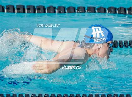 Thumbnail 3 in Husky Invitational photogallery.
