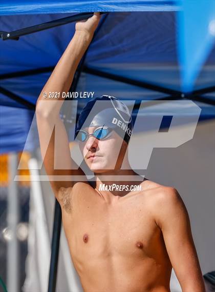 Thumbnail 3 in Husky Invitational photogallery.