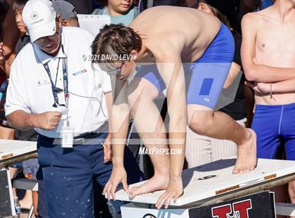 Thumbnail 3 in Husky Invitational photogallery.