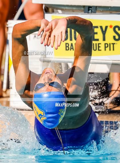 Thumbnail 1 in Husky Invitational photogallery.