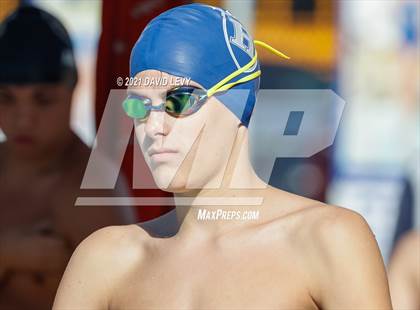 Thumbnail 2 in Husky Invitational photogallery.