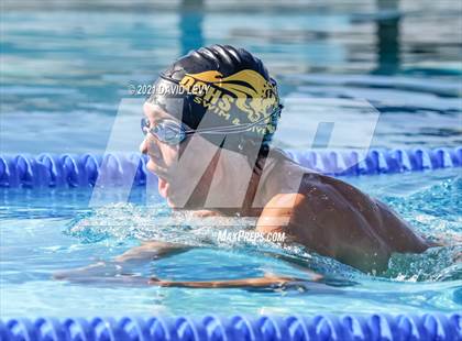 Thumbnail 2 in Husky Invitational photogallery.