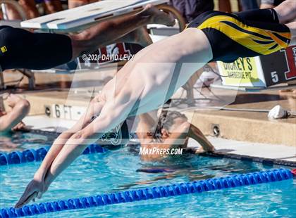 Thumbnail 1 in Husky Invitational photogallery.