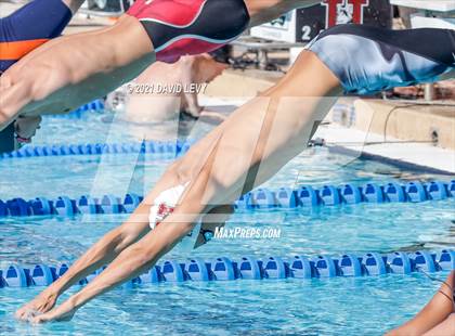 Thumbnail 3 in Husky Invitational photogallery.